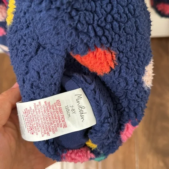 Mini Boden Colorful Polka Dot Fleece Jacket
Size 7-8 - Picture 4 of 4